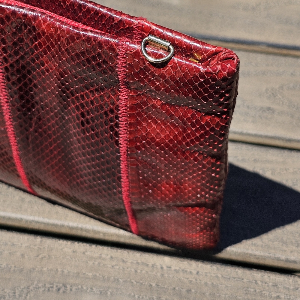 Vtg. Red phyton leather clutch purse - Picture 8 of 8